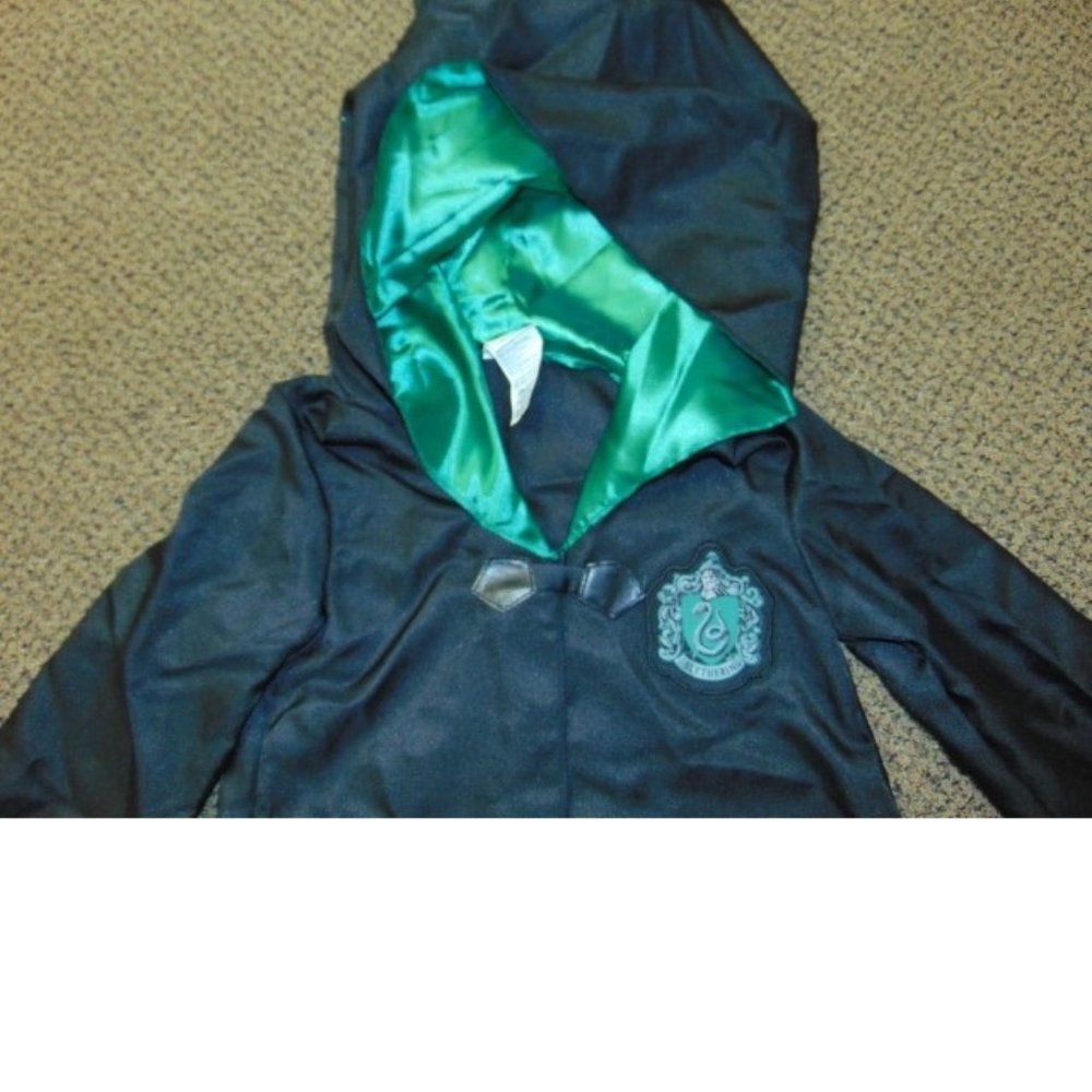 Harry Potter Slytherin Robe & Light Up Wand Halloween Costume 7/8 Black Hooded - Picture 6 of 9